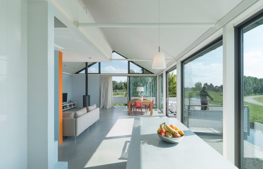 First C2C House in the Netherlands by Arconiko architecten