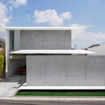 Kubota Architect Atelier combines delicately tapered surfaces with sturdy concrete walls for FU House