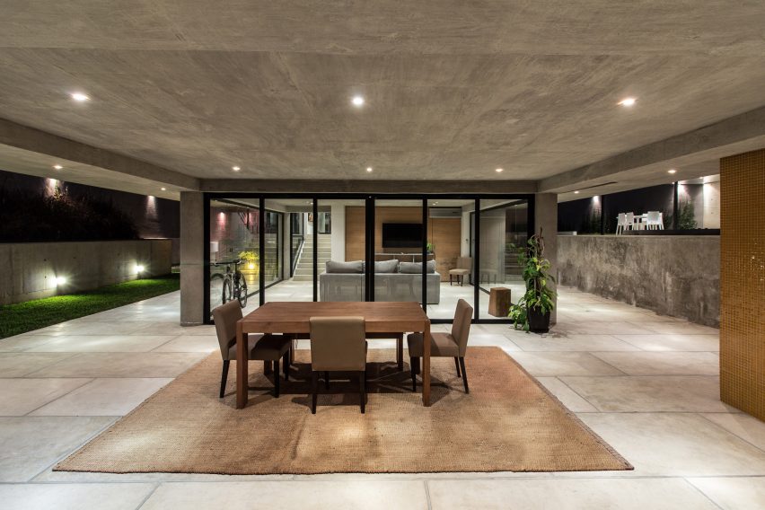 Guaparo House by NMD Nomadas