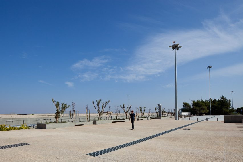 Haifa University Library by Oscar Niemeyer