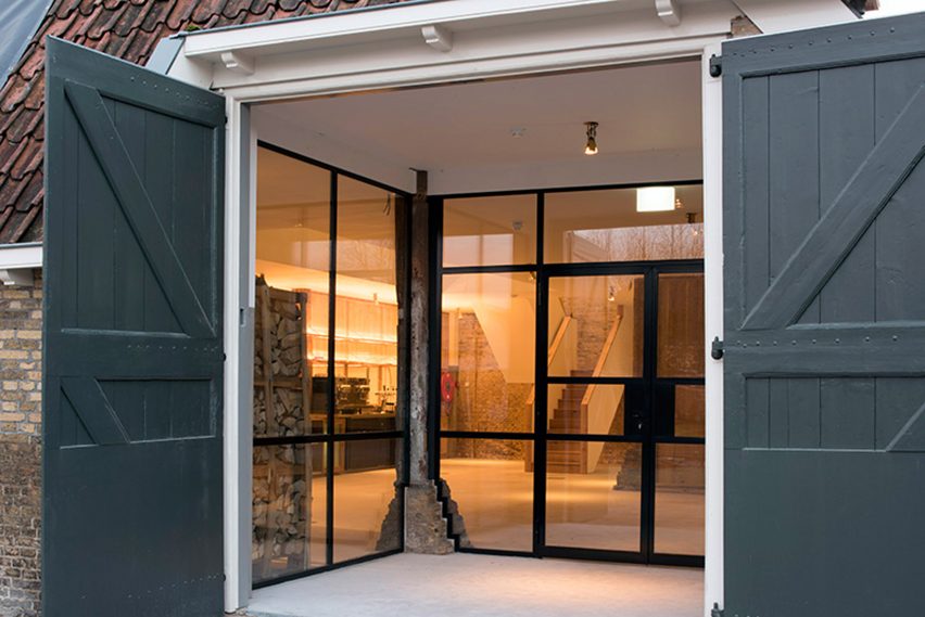 Herberch Omke Jan by Piet Hein Eek