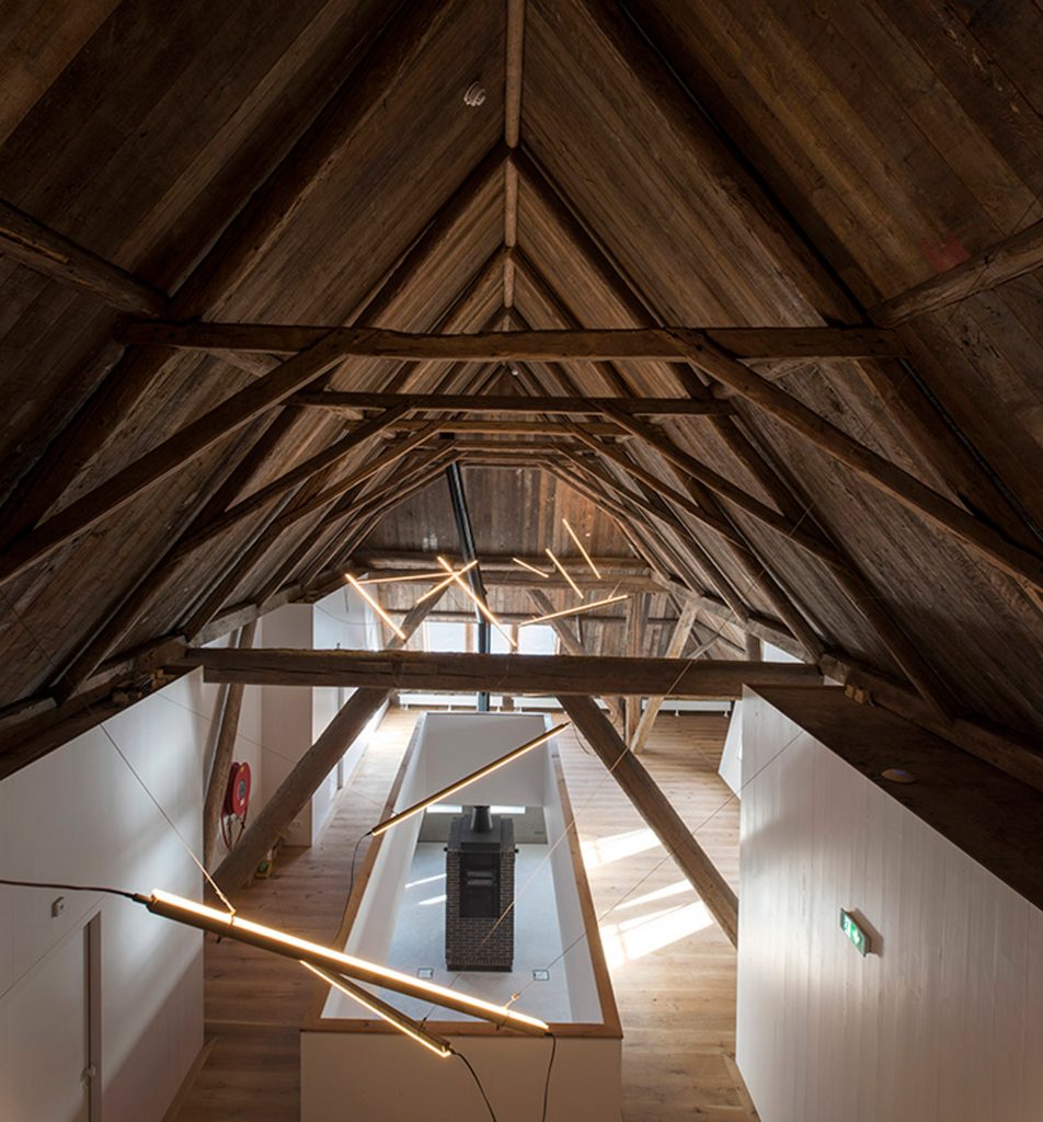 Herberch Omke Jan by Piet Hein Eek