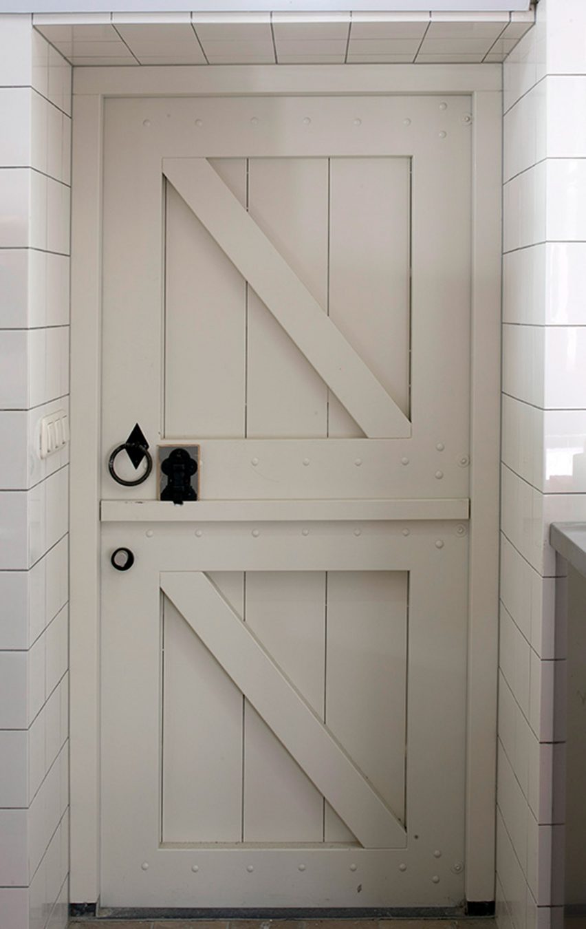 Herberch Omke Jan by Piet Hein Eek
