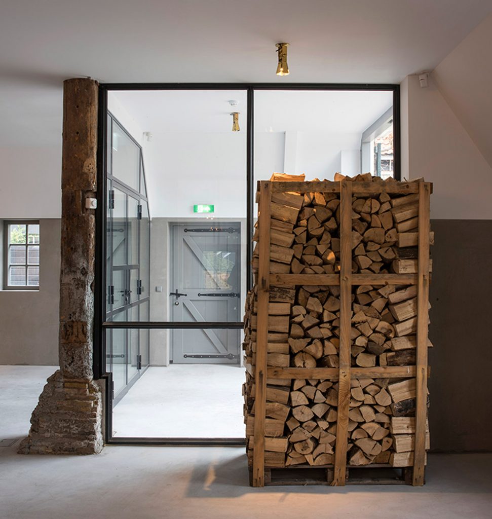 Herberch Omke Jan by Piet Hein Eek