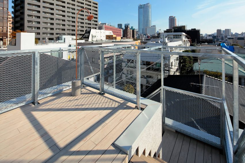 House in the City by Ryosuke Fujii