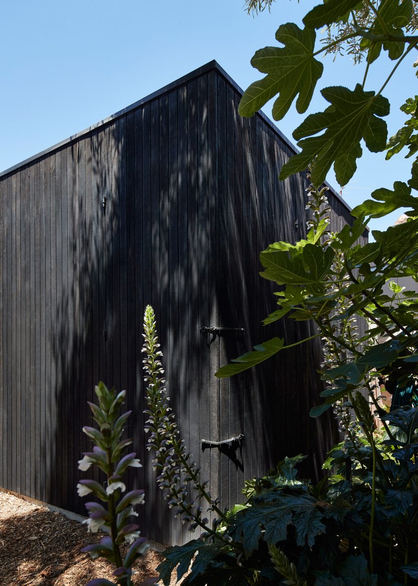 House in Melbourne by Bloxas Architecture