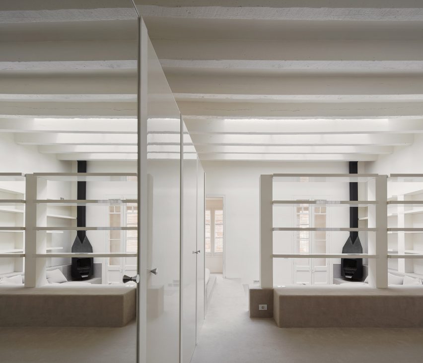House on the street Reig i Bonet, Barcelona by Arquitectura-G