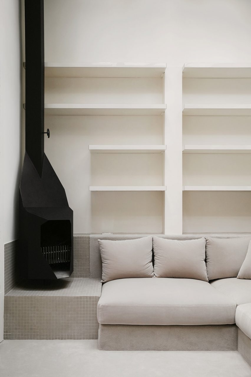 House on the street Reig i Bonet, Barcelona by Arquitectura-G