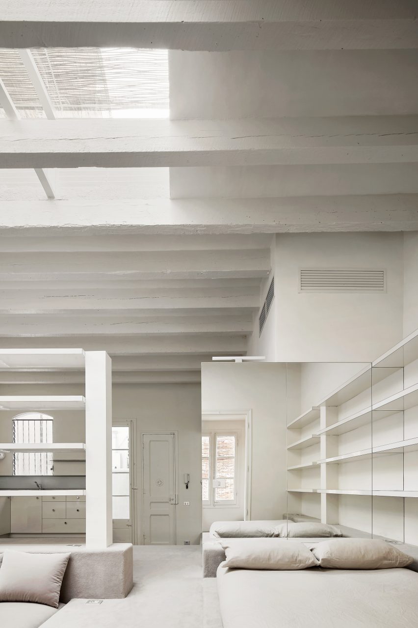 House on the street Reig i Bonet, Barcelona by Arquitectura-G