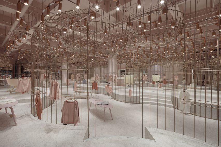 JOOOS Fitting Room by LI Xiang