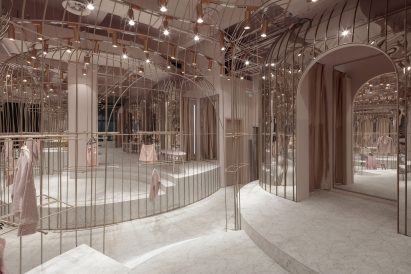 JOOOS Fitting Room by LI Xiang