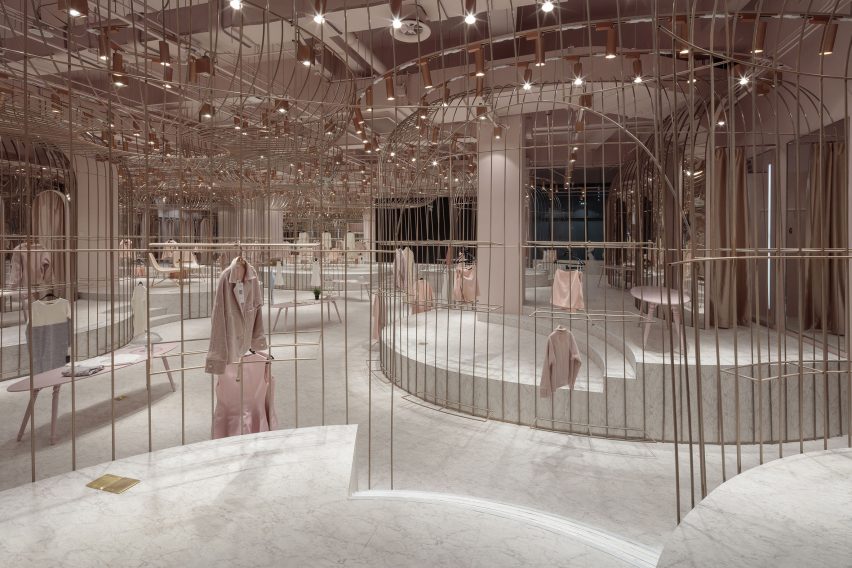 JOOOS Fitting Room by LI Xiang