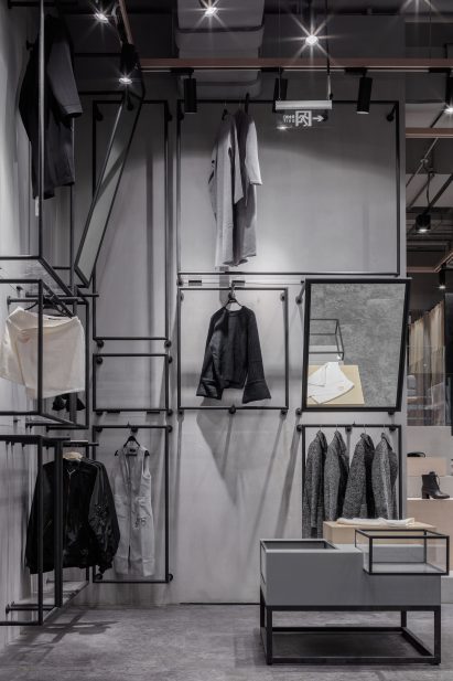 JOOOS Fitting Room by LI Xiang
