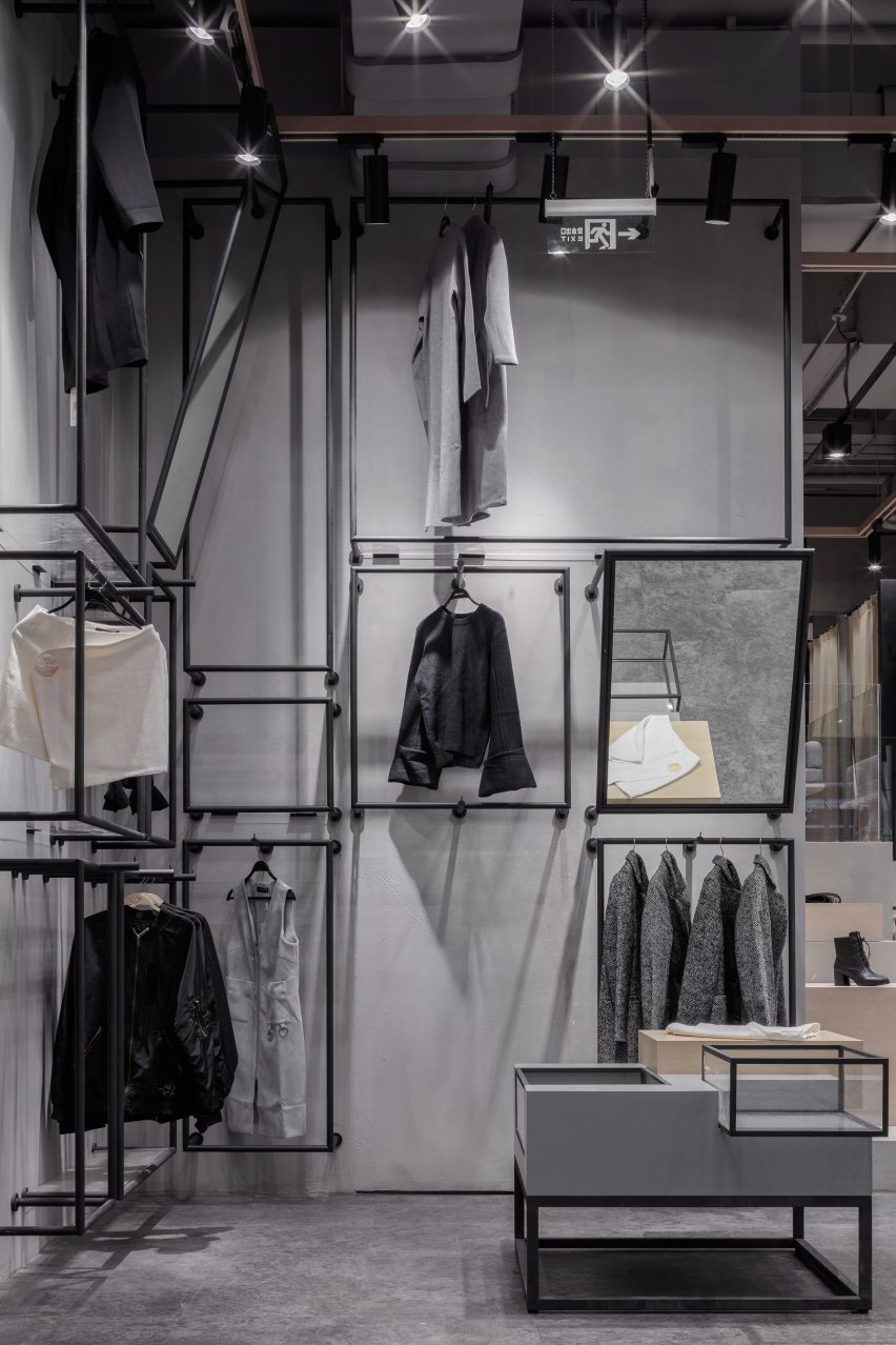 JOOOS Fitting Room by LI Xiang