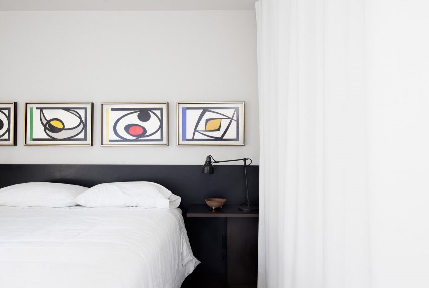 bedroom Junsei House by Suyama Peterson Deguchi