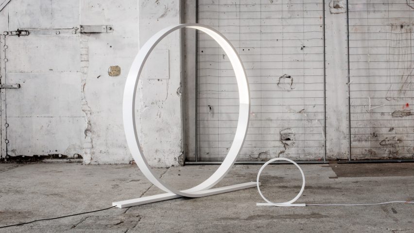 Timo Niskanen designs giant looping LED light for Himmee