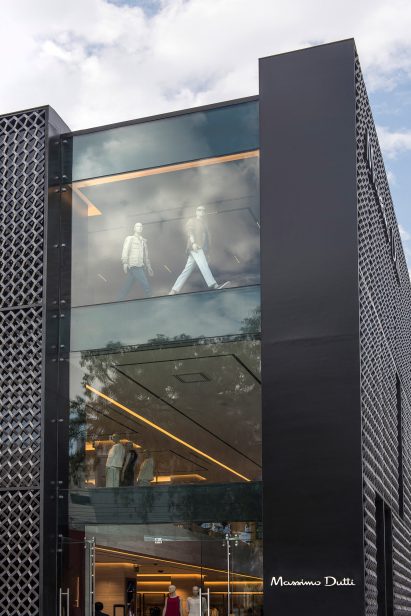 Massimo Dutti In Mexico City by SMA