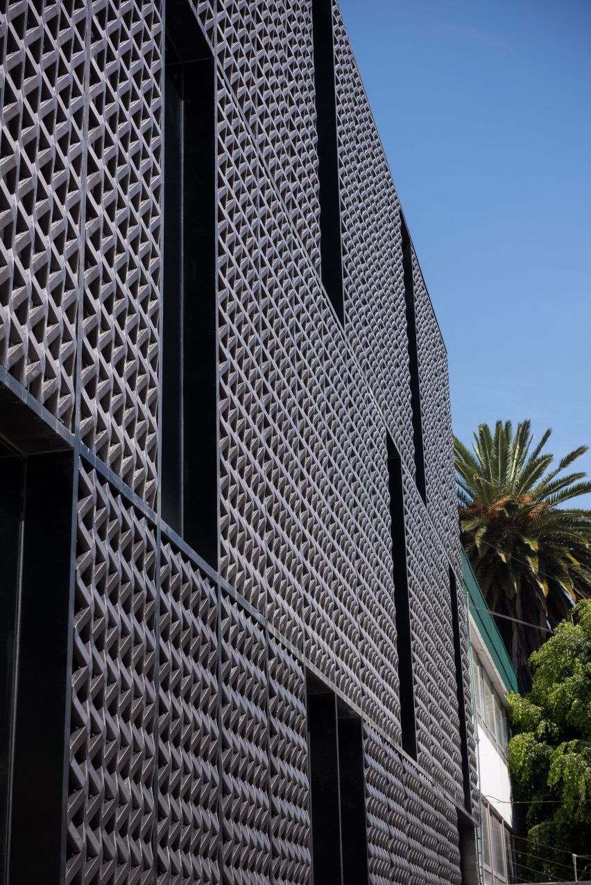 Massimo Dutti In Mexico City by SMA