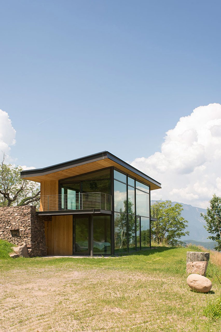 Mountain retreat by Modostudio