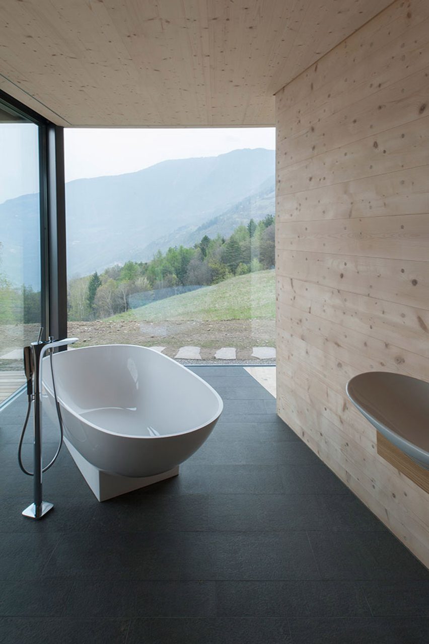 Mountain retreat by Modostudio