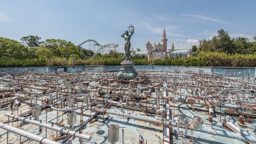 Deserted Japanese theme park photographed just before demolition