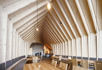 Mountain Hut by Peter Pichler Architecture
