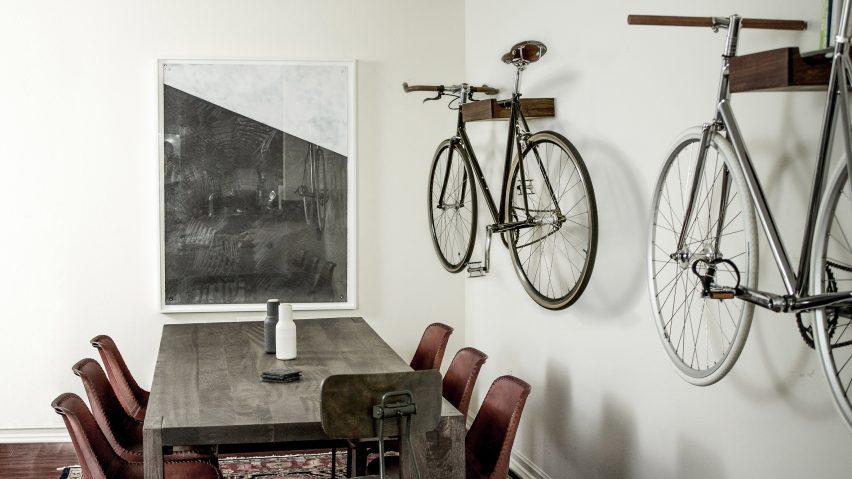 Ono launches range of wooden hooks to display bikes at home