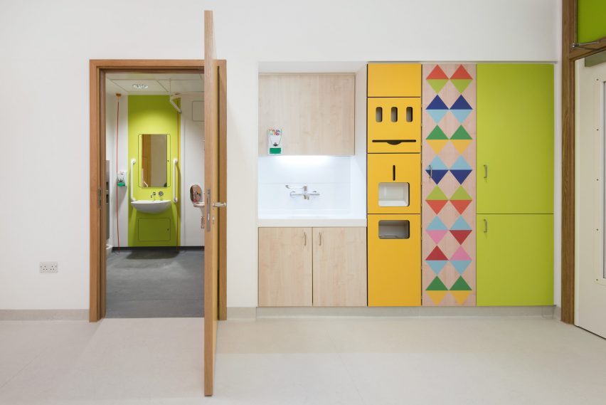 Sheffield Children's Hospital by Morag Myerscough