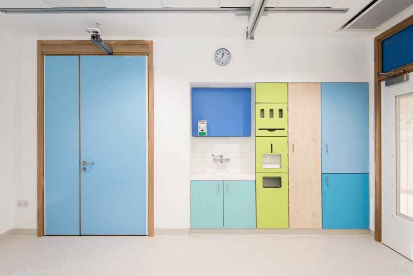 Sheffield Children's Hospital by Morag Myerscough