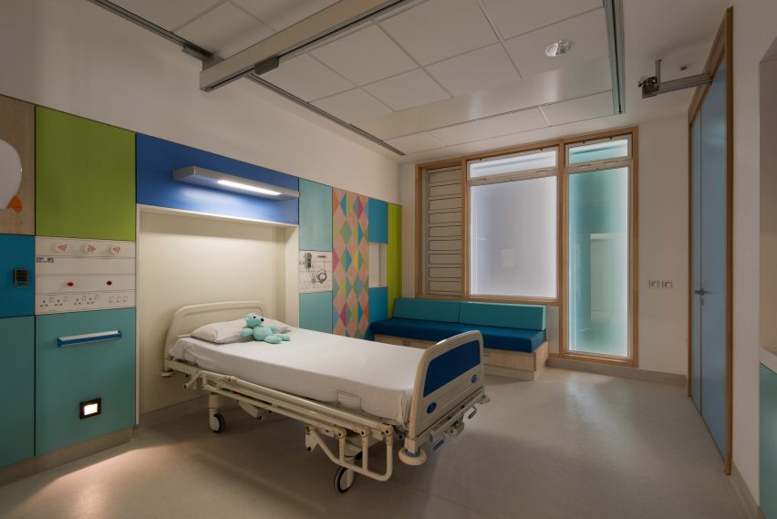 Sheffield Children's Hospital by Morag Myerscough