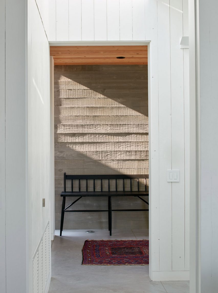 Silicon Valley residence by Malcolm Davis