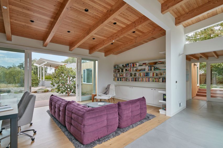 Silicon Valley residence by Malcolm Davis