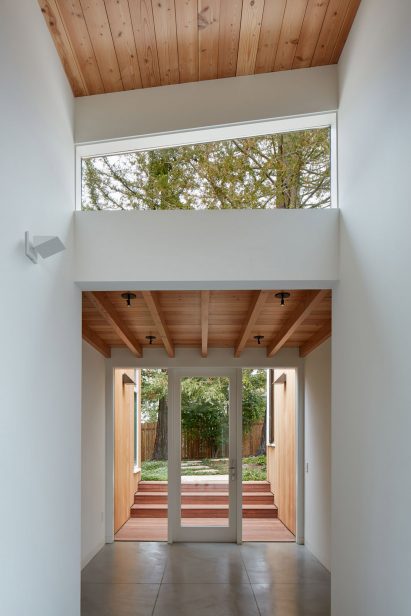 Silicon Valley residence by Malcolm Davis