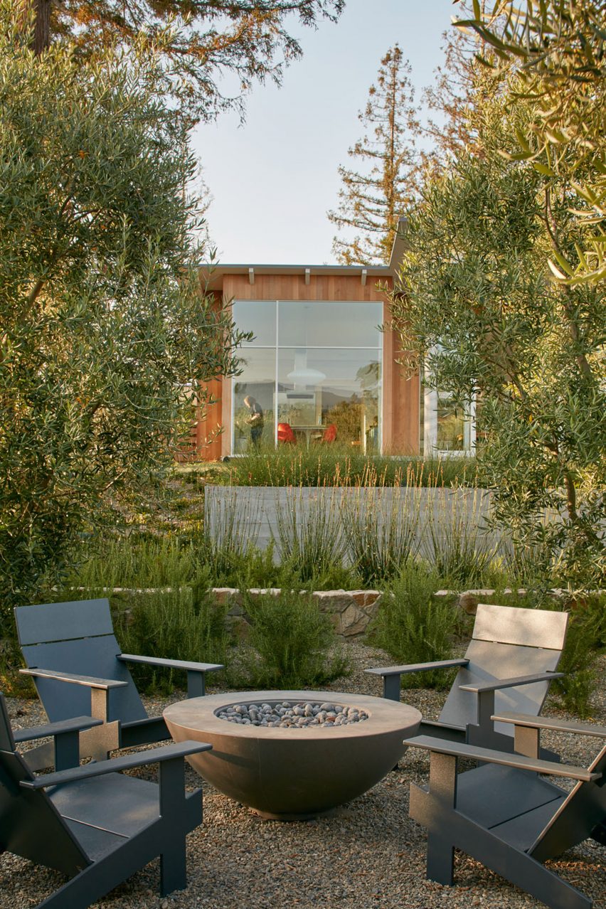 Silicon Valley residence by Malcolm Davis
