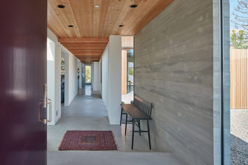Silicon Valley residence by Malcolm Davis
