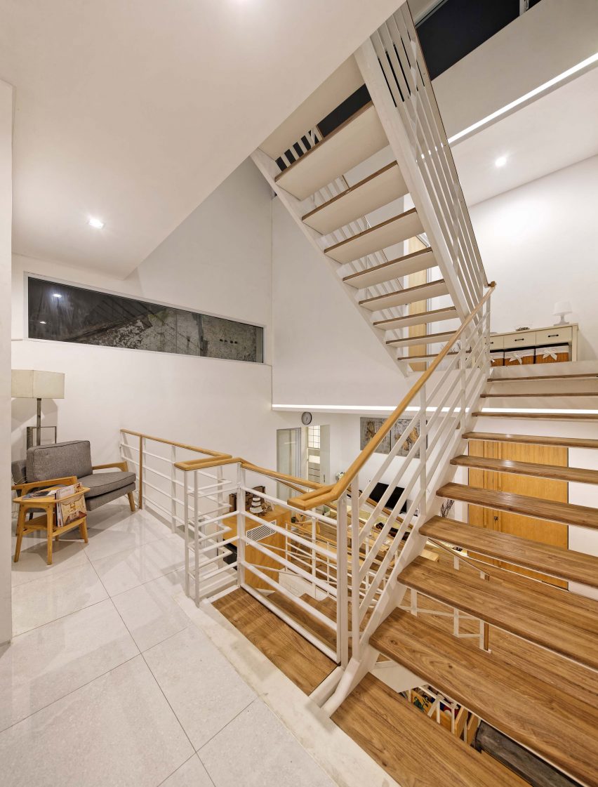 Splow House by Delution Architect