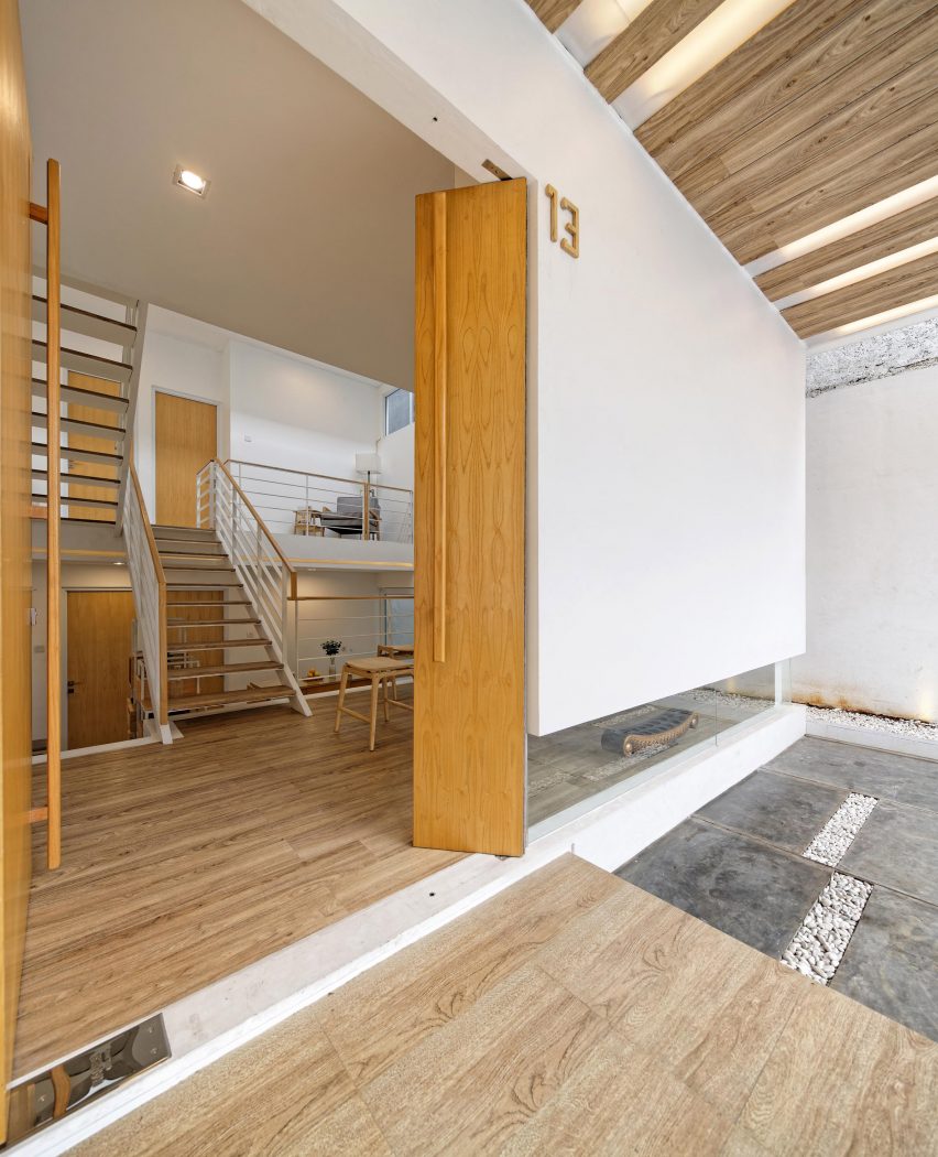 Splow House by Delution Architect