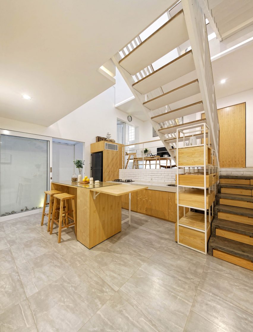 Splow House by Delution Architect