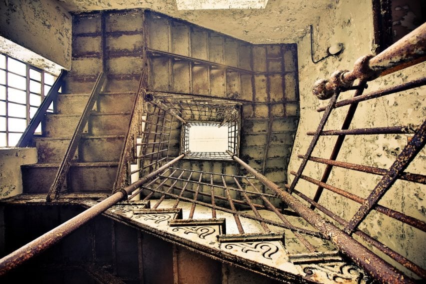 Matt Van der Velde Architecture Abandoned Asylums Interior Jonglez Publishing