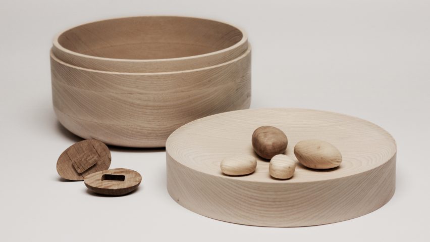 Tactile Perception urn by Lisa Merk Lund University