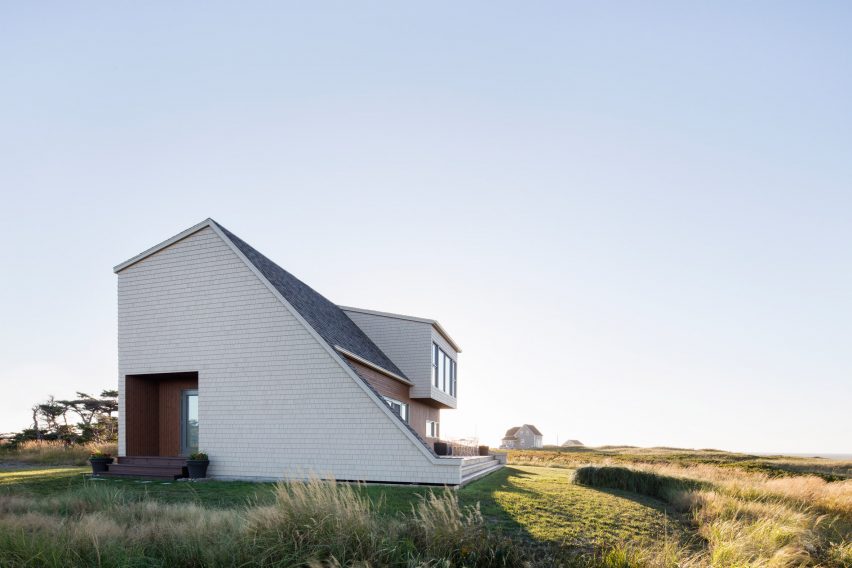 West Dune House by Bourgeois / Lechasseur architects