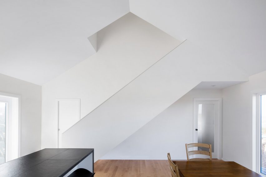West Dune House by Bourgeois / Lechasseur architects