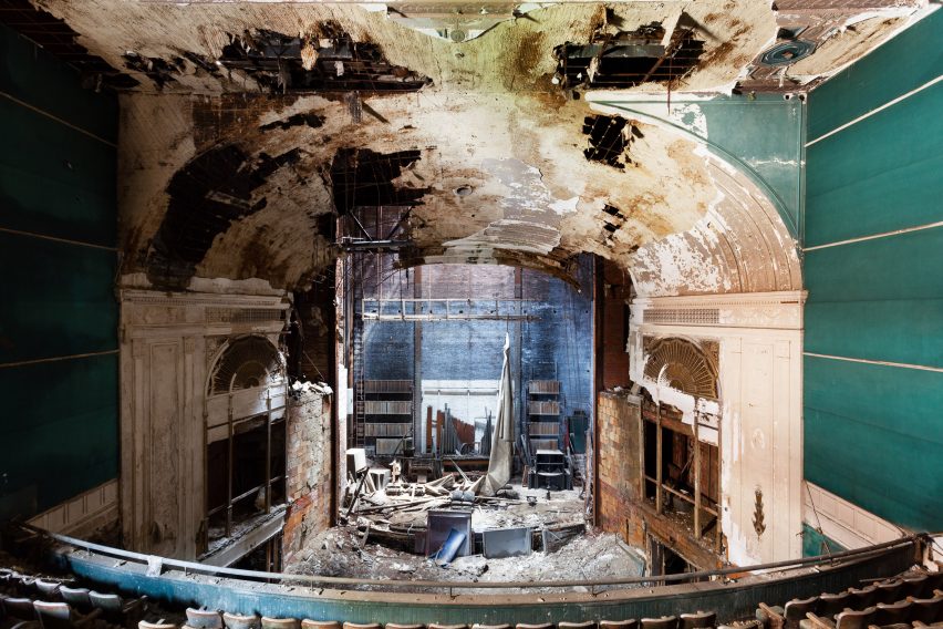 Paramount-theatre-youngstown-ohio-matt-lambros-after-the-final-curtain