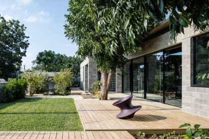 Bare House by Jacobs-Yaniv Architects