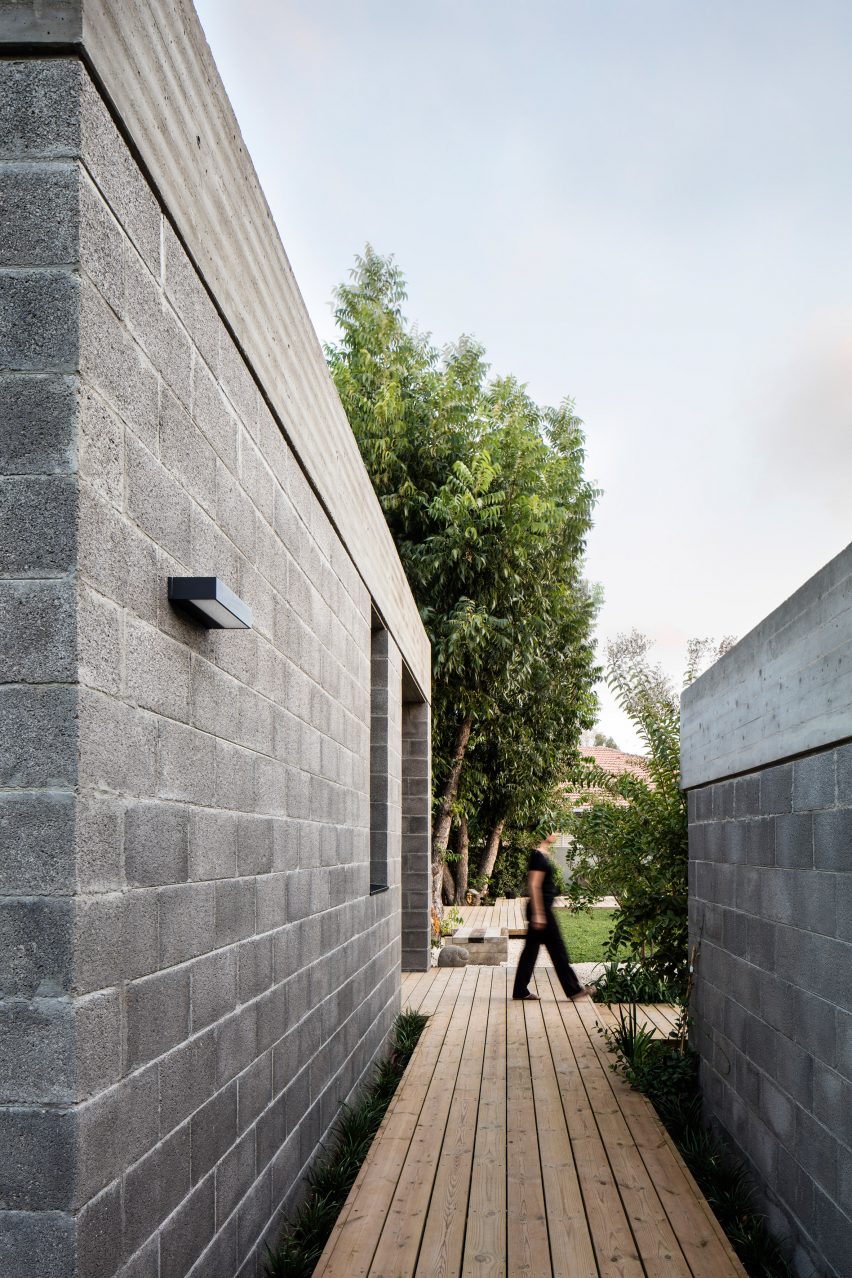 Bare House by Jacobs-Yaniv Architects