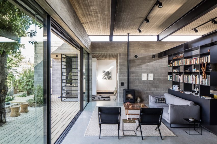 Bare House by Jacobs-Yaniv Architects