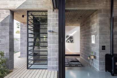 Bare House by Jacobs-Yaniv Architects