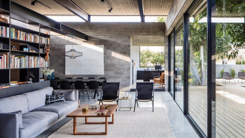 Bare House by Jacobs-Yaniv Architects