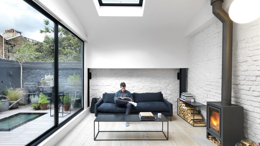 Black & White Mews by Threefold Architects