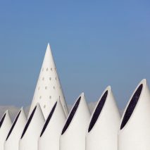 Photographer Sebastian Weiss presents Calatrava’s Valencian architecture as white sculptures
